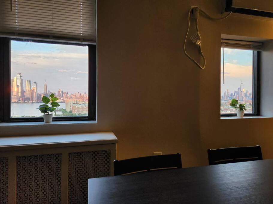 Elegant 2 Bed Gem! Mins From Nyc Apartment Union City Ngoại thất bức ảnh