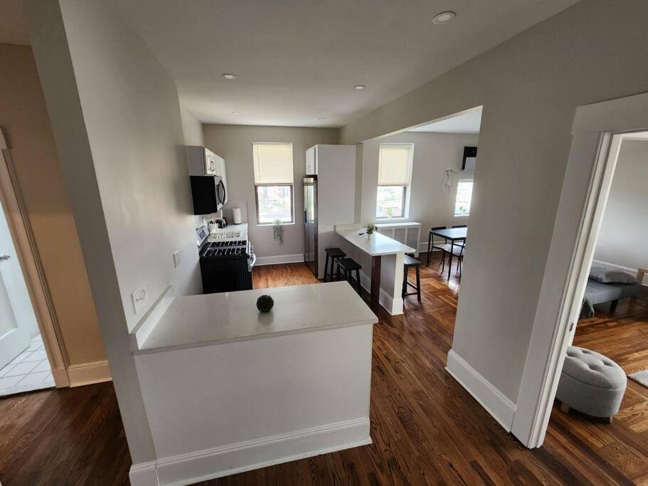 Elegant 2 Bed Gem! Mins From Nyc Apartment Union City Ngoại thất bức ảnh